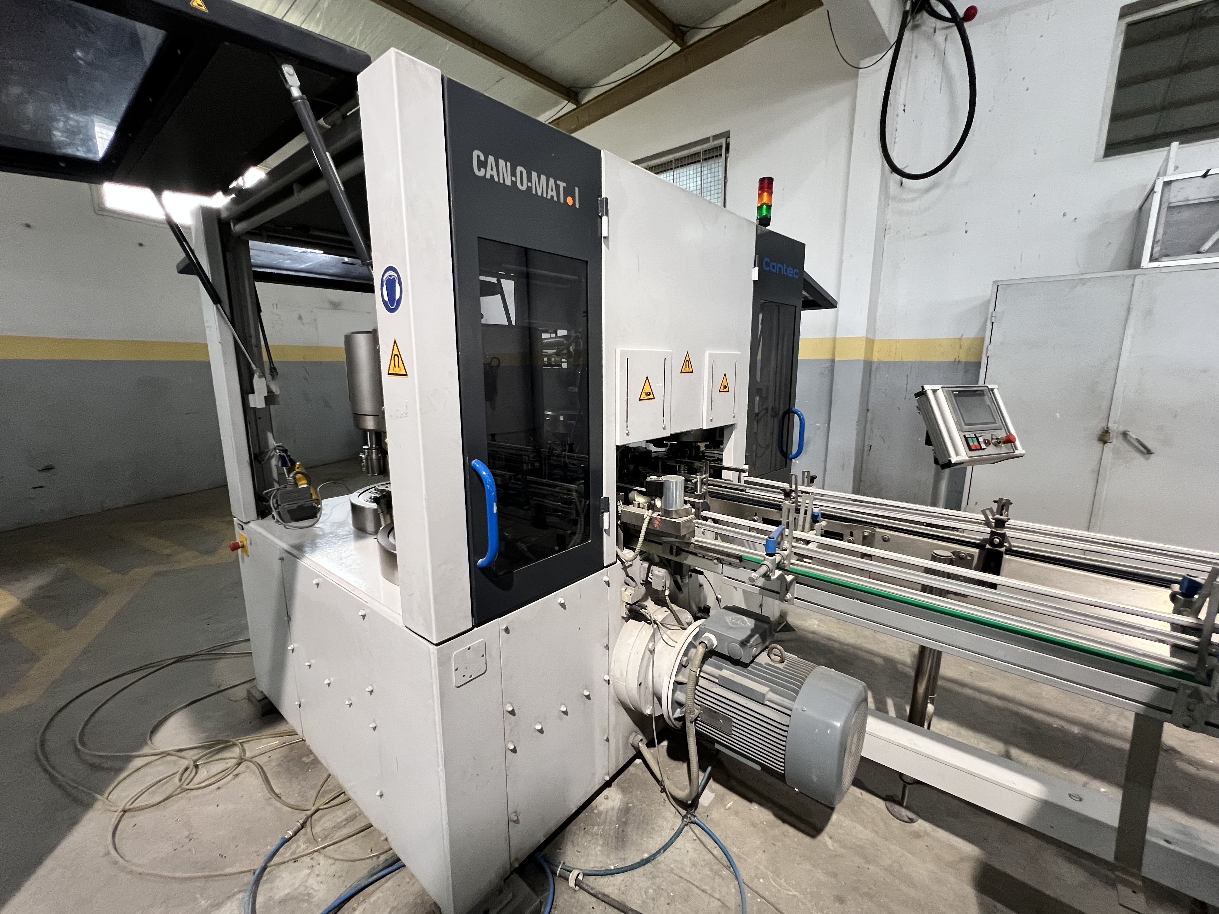 Cantec CAN-O-MAT year 2018, equipped with tool set dia Ø 96-99 mm